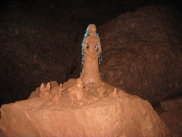 скульптура в гроте Замарашка